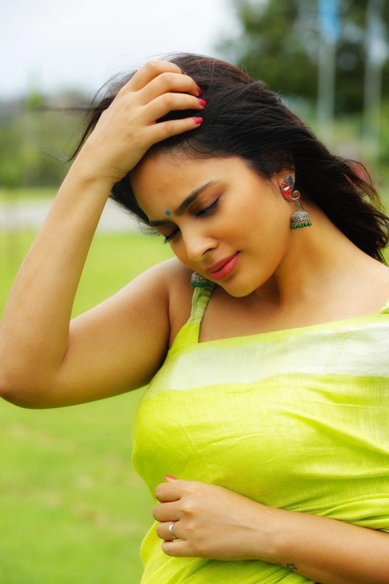 Latest stills of gorgeous Nanditasweta