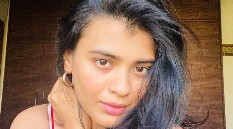 Hebah Patel Recent pictures
