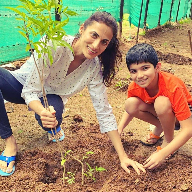 ప్రముఖ సినీనటి సమంత అక్కినేని విసిరిన ఛాలెంజ్ ను స్వీకరించిన ప్రముఖ ఫిట్నెస్ ట్రైనర్ శిల్పా రెడ్డి