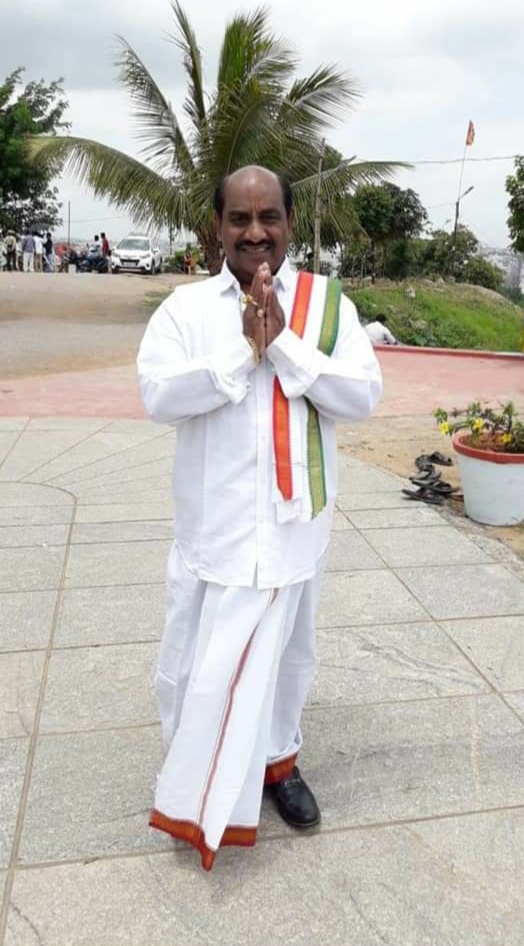 హిట్ ప్లాప్ లతో  సంబంధం లేదు. సినిమా ప్లాప్ అవ్వవచ్చు గాని నేను ప్లాప్ అవ్వను