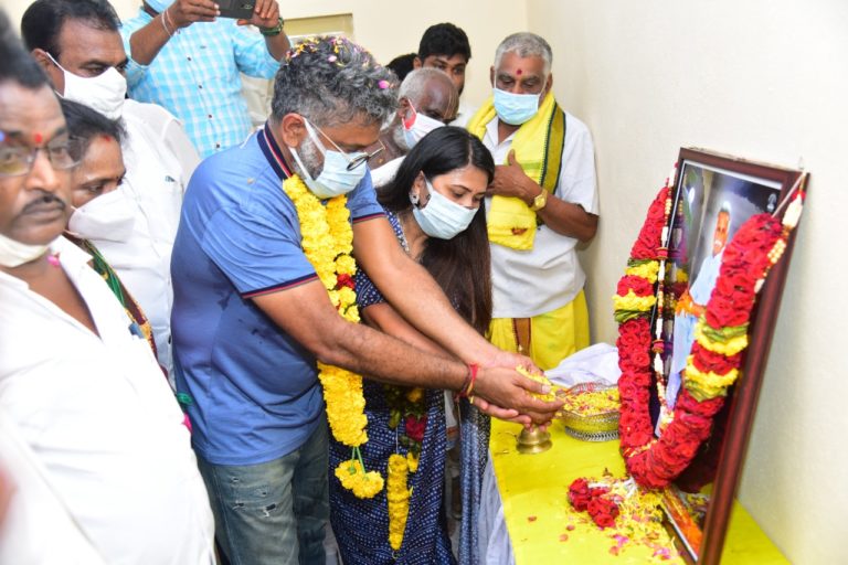 రాజోలులోని మట్టపర్రులో డైరెక్టర్ సుకుమార్ నిర్మించిన ‘శ్రీ బండ్రెడ్డి తిరుపతినాయుడు పాఠశాల భవనం’ ప్రారంభం