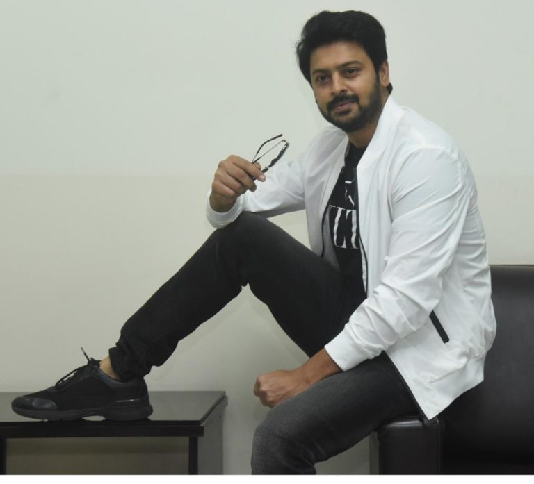 అసలేం జరిగింది విజయం ఆనందానిస్తుంది: హీరో శ్రీరామ్