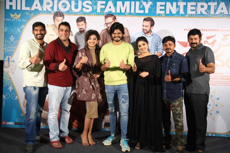 ప్రేక్షకులు “పుష్పక విమానం” చిత్రాన్ని ఫ్లైయింగ్ హిట్ చేశారు