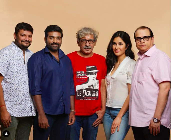 Married lady to romance Vijay