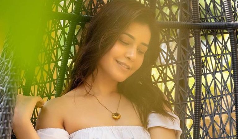 Raashi Khanna Latest in trend