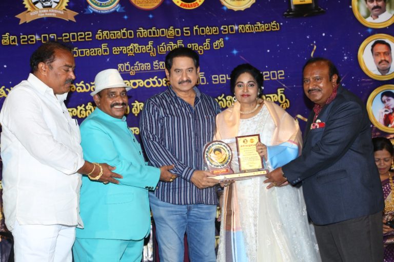 రంగరంగ వైభవంగా కోడిరామకృష్ణ పుట్టినరోజు వేడుకలు