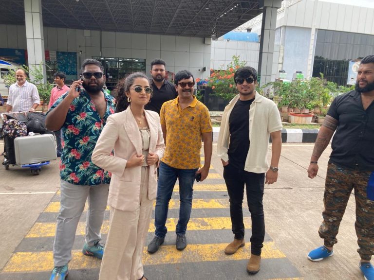 Karthikeya2 Reached Vizag Airport as a part of promotional tour in the city!