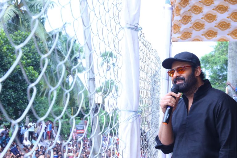 Mogalthuru welcomes Prabhas and KrishnamRaju family