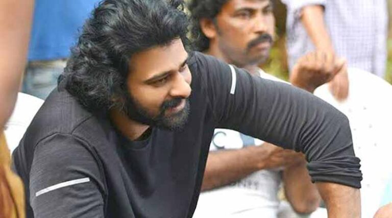 ఒకేసారి రెండు సినిమాలను లైన్లో పెడుతున్న ప్రభాస్