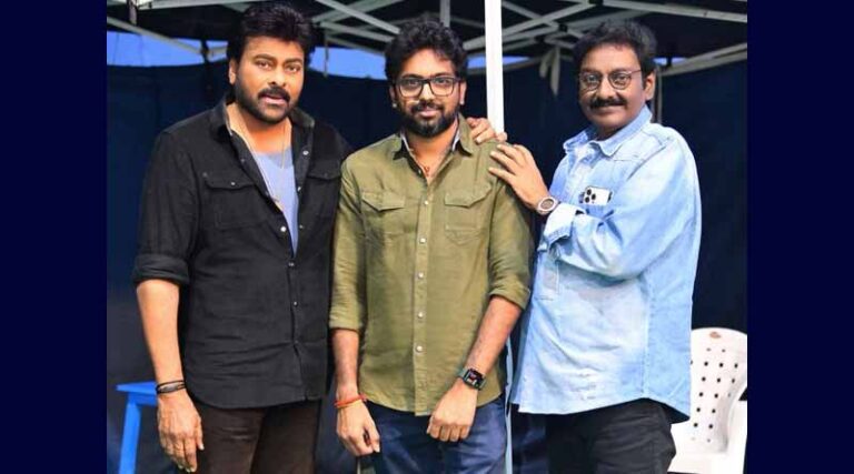 విశ్వంభర సెట్స్‌కు వివి వినాయక్‌