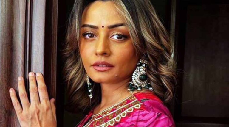 వెండితెరపైకి నమ్రత శిరోద్కర్ రీఎంట్రీ