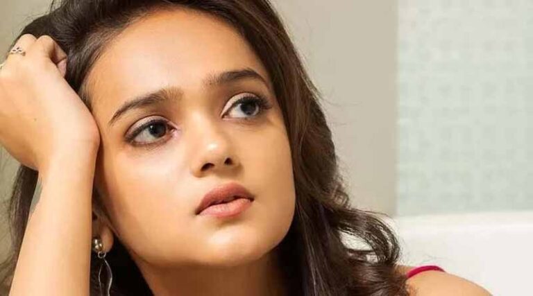 శ్రీ సత్య ప్లాస్టిక్ సర్జరీ చేయించుకుందా..?