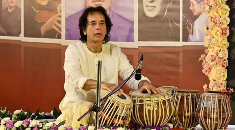 తబలా మ్యాస్ట్రో జాకీర్ హుస్సేన్ కన్నుమూత