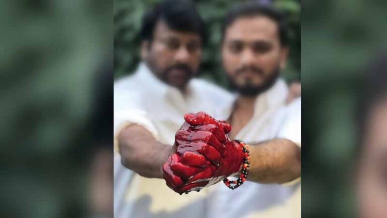 దసరా డైరెక్టర్ తో మెగాస్టార్..ఫస్ట్ లుక్ వచ్చేసింది