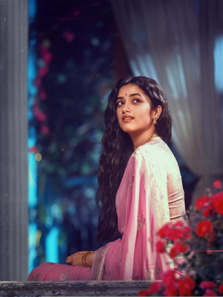 ‘కాంత’ నుంచి భాగ్యశ్రీ బోర్సే మెస్మరైజింగ్ ఫస్ట్ లుక్