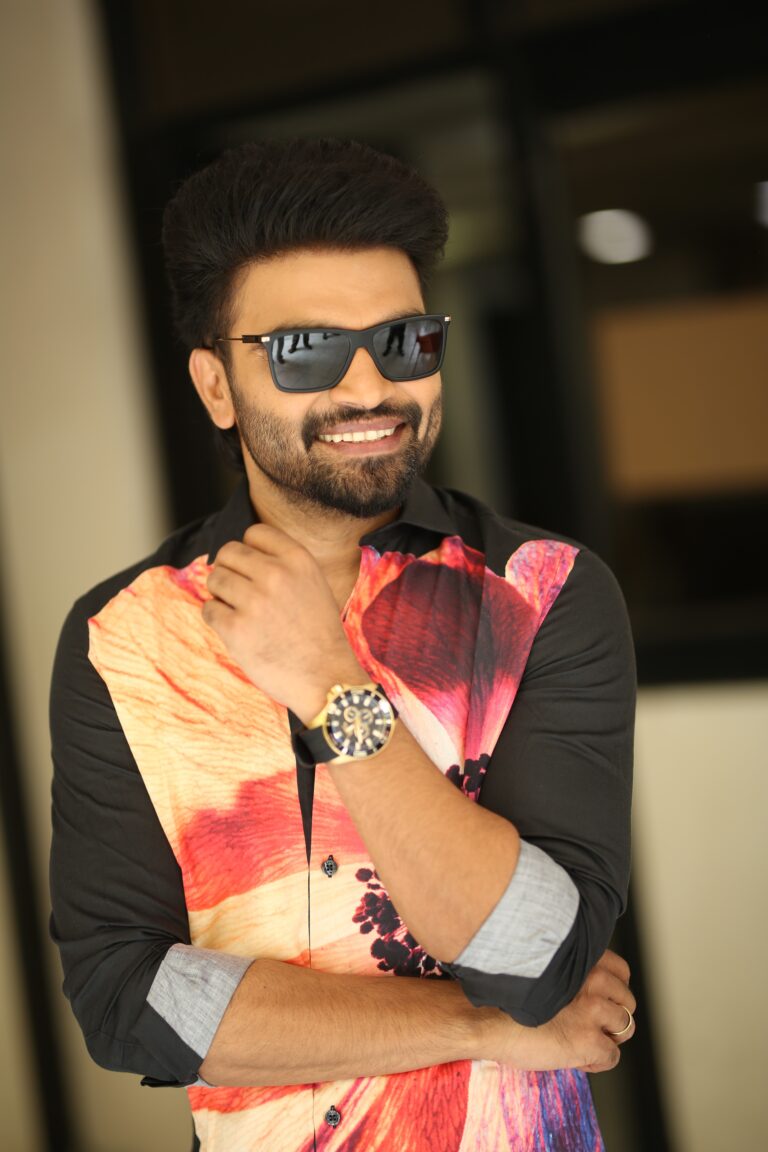 సమ్మర్ కి ఫ్యామిలీ అంతా కలసి నవ్వుకునే క్లీన్ ఎంటర్‌టైనర్‌-ప్రదీప్ మాచిరాజు