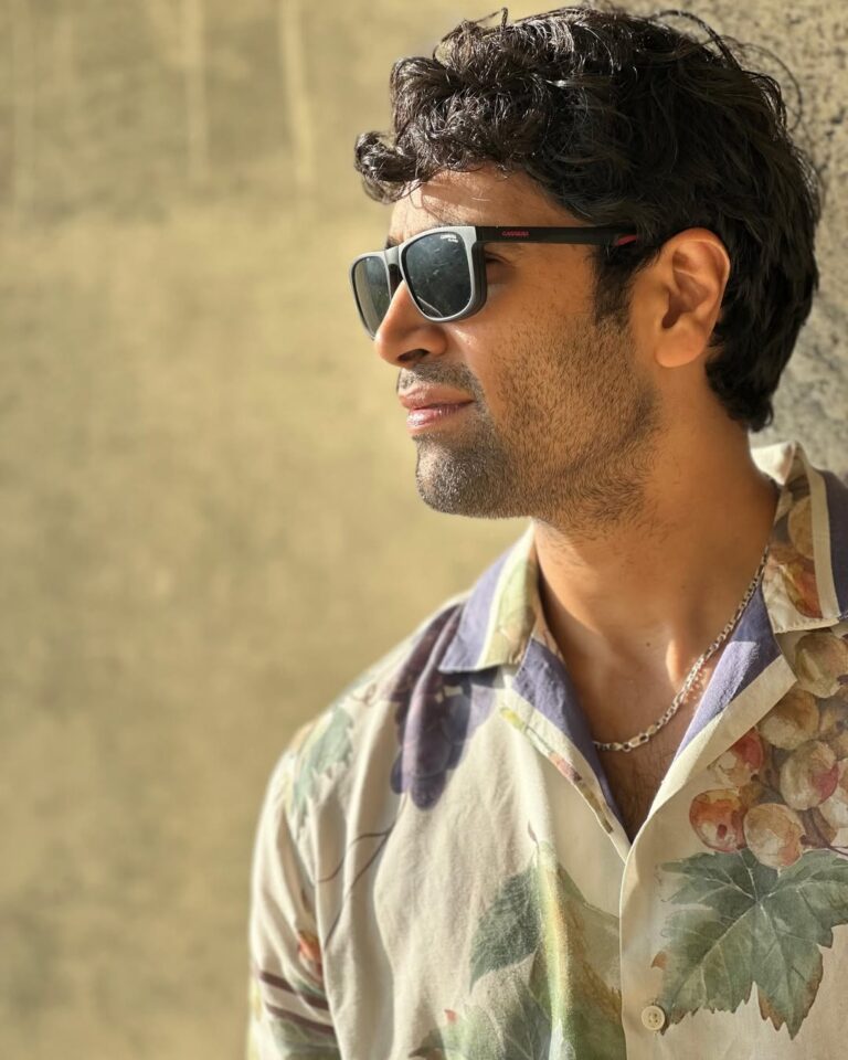 ‘డకాయిట్’ ఫైర్ థీమ్ రిలీజ్