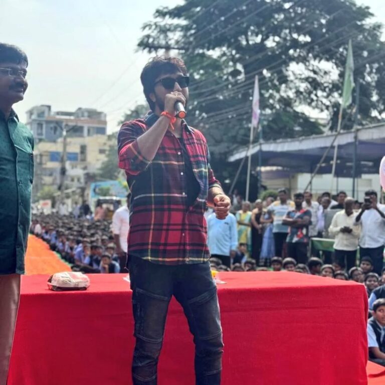 డైరెక్టర్ బాబీ కొల్లి ఓ భారీ KVN ప్రొడక్షన్స్‌తో చేతులు కలిపారు