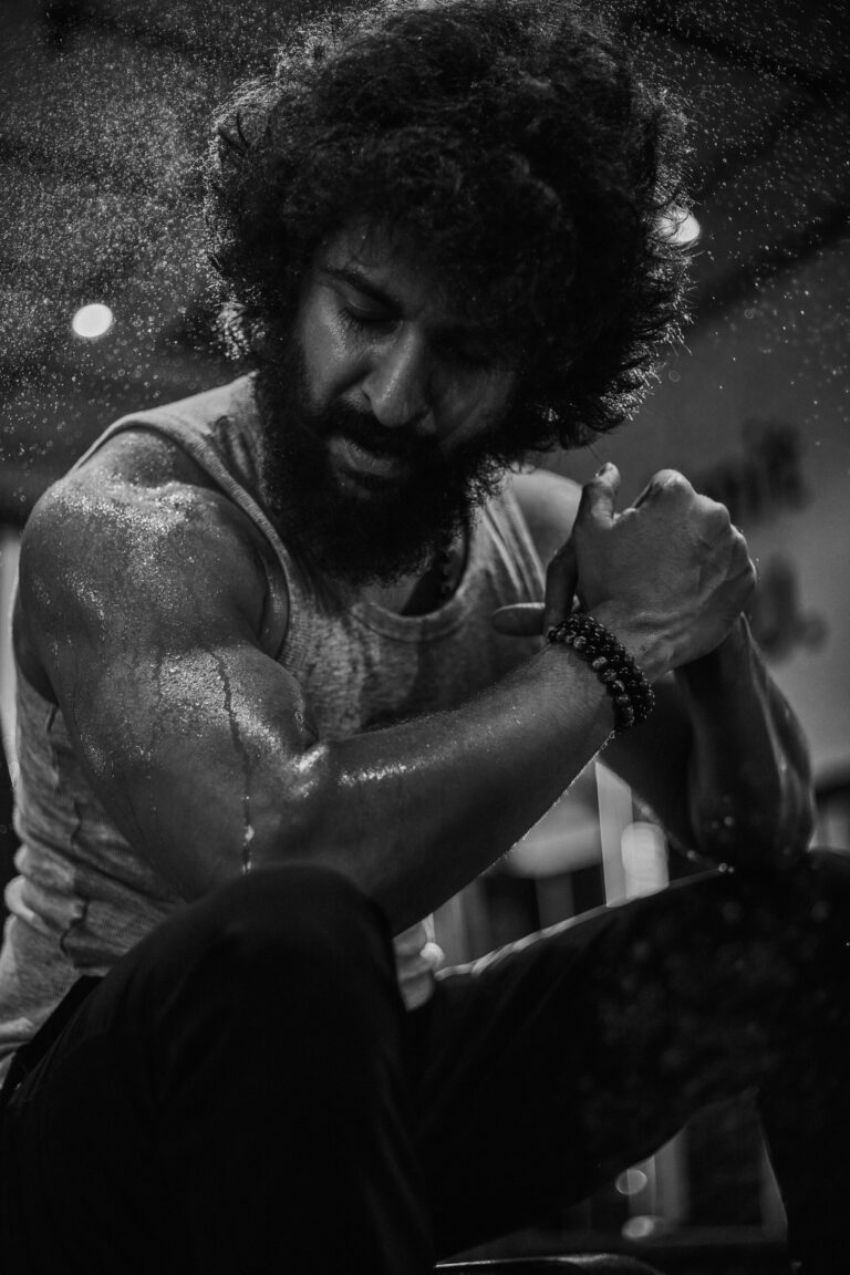 ‘ది ప్యారడైజ్’ నుంచి నాని బీస్ట్ మోడ్ లో  స్టిల్ రిలీజ్